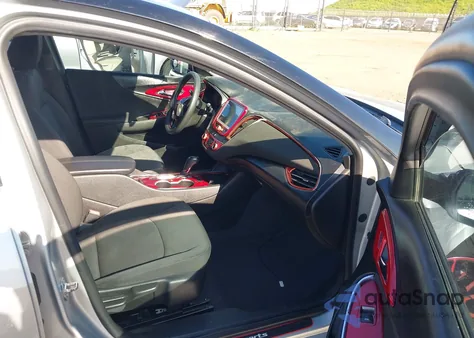 2019 Chevrolet Malibu Lt из США, поврежденный, VIN 1G1ZD5ST9KF162878